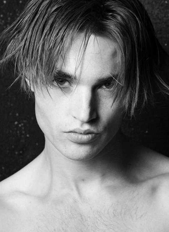 James Roffey Model James Woodroffe - MODELWERK